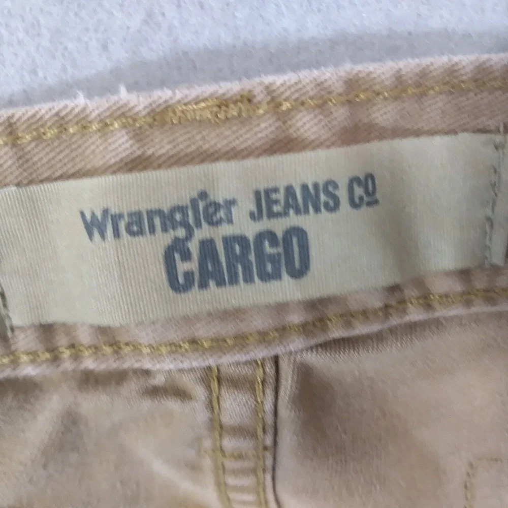Wrangler cargo pants men's 42 x 30 light brown cotton outdoor camping hiking